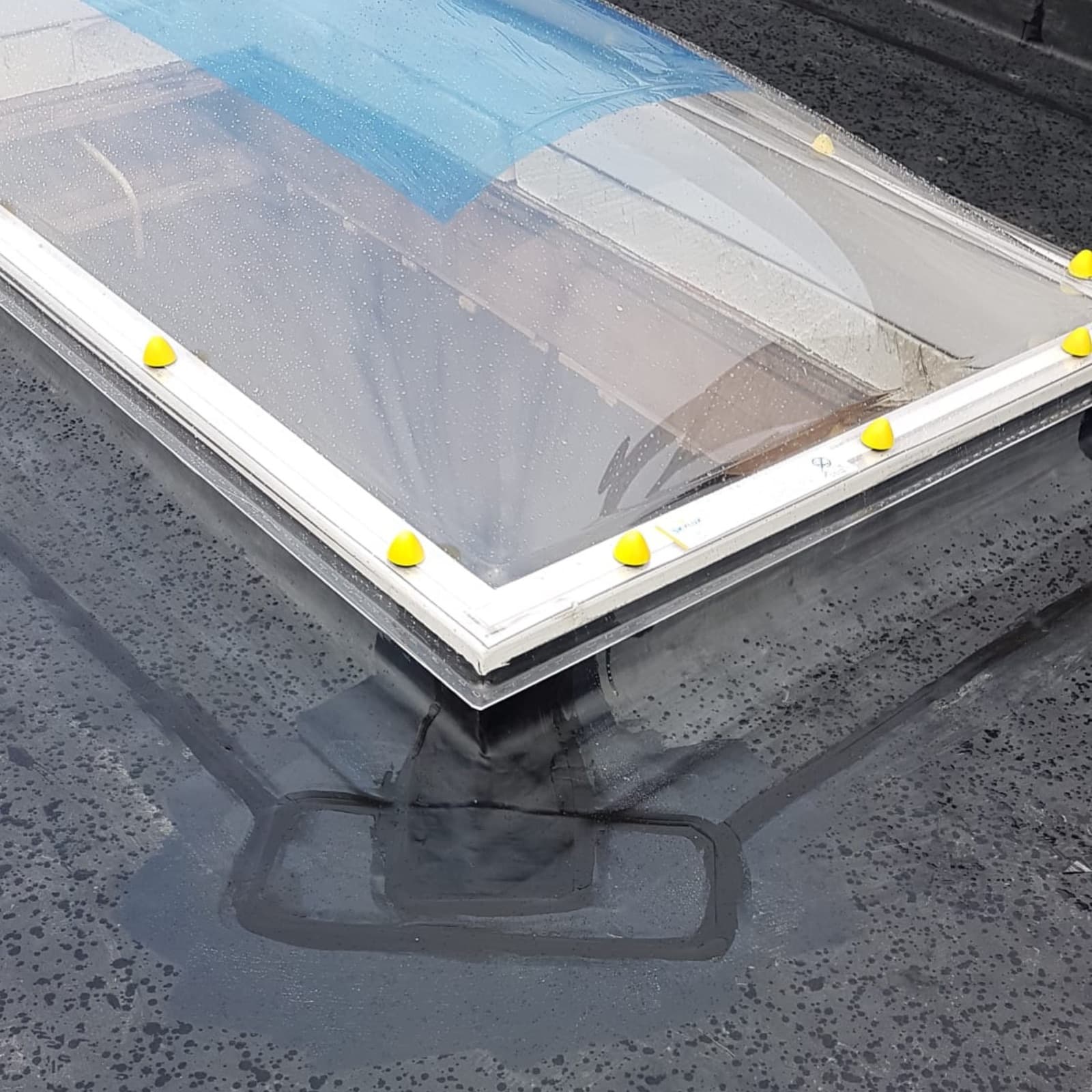 Lichtkoepel waterdicht ingewerkt